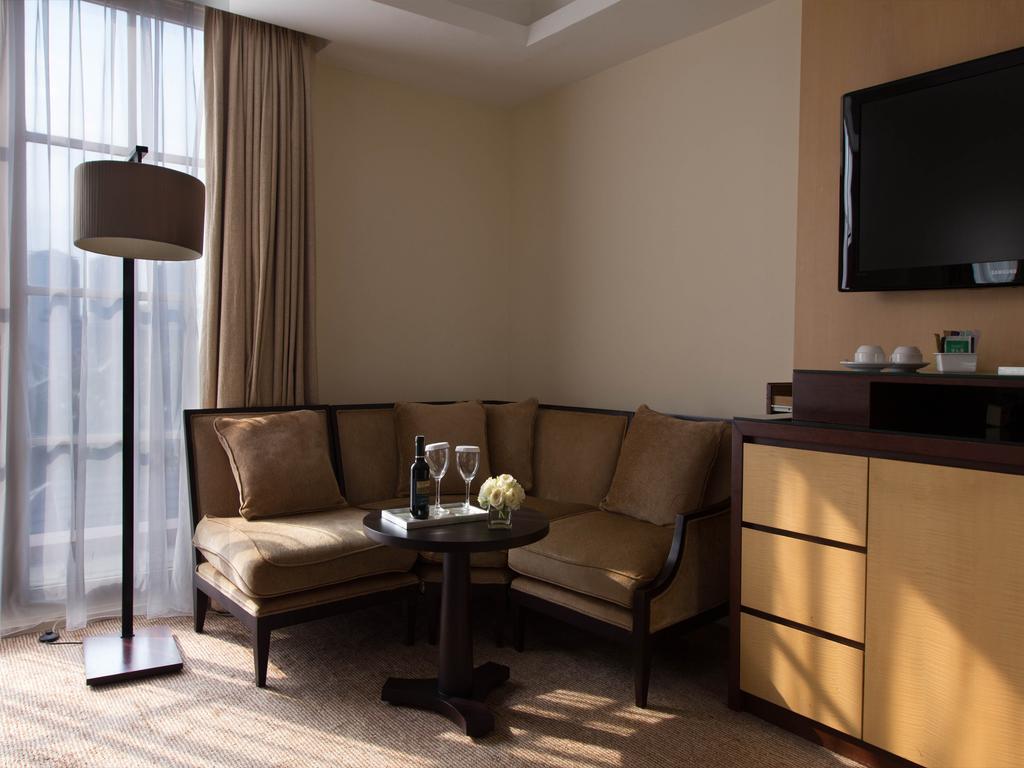 Hotel Gran Mahakam Джакарта Экстерьер фото